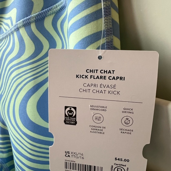 Athleta Girl - NWT - Chit Chat Kick Flare Capri - Blue/Green- L, XL, XXL - Picture 3 of 10